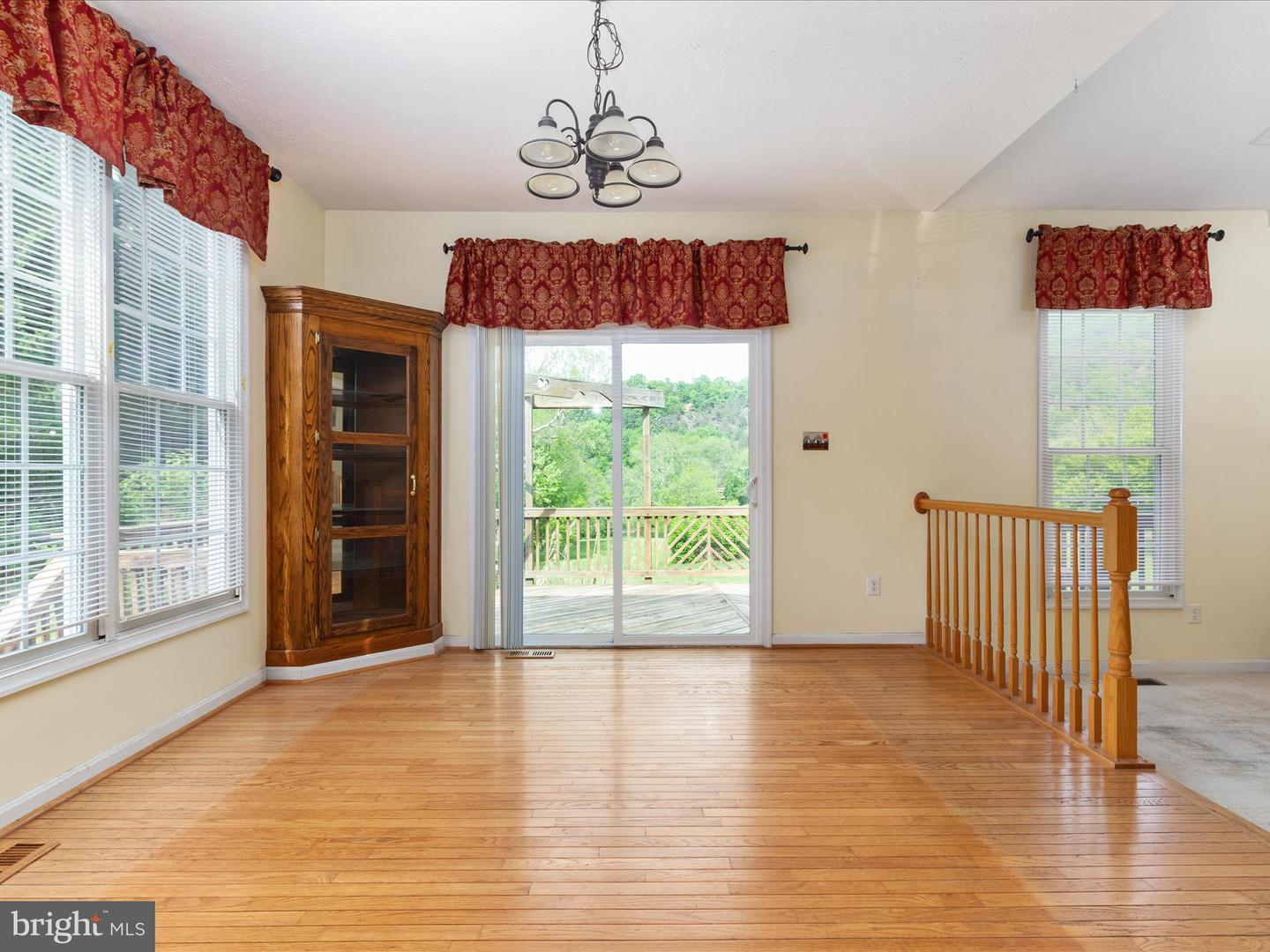 61 RIVER CT, TOMS BROOK, Virginia 22660, 4 Bedrooms Bedrooms, ,3 BathroomsBathrooms,Residential,For sale,61 RIVER CT,VASH2011342 MLS # VASH2011342