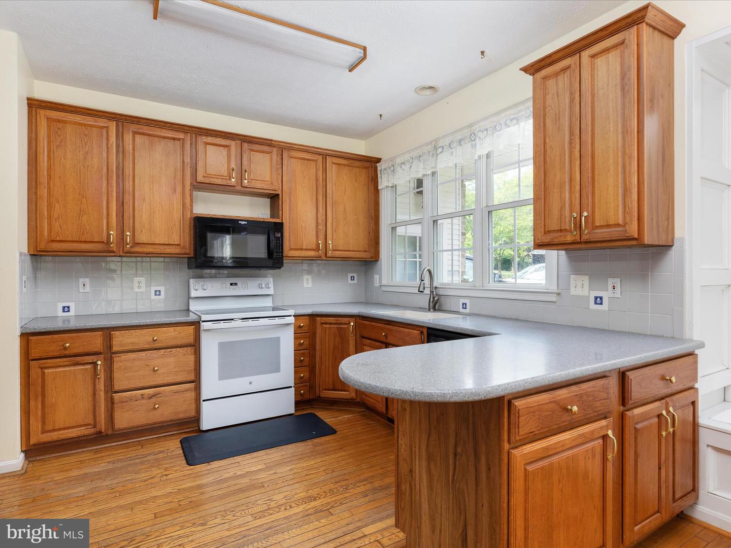 61 RIVER CT, TOMS BROOK, Virginia 22660, 4 Bedrooms Bedrooms, ,3 BathroomsBathrooms,Residential,For sale,61 RIVER CT,VASH2011342 MLS # VASH2011342