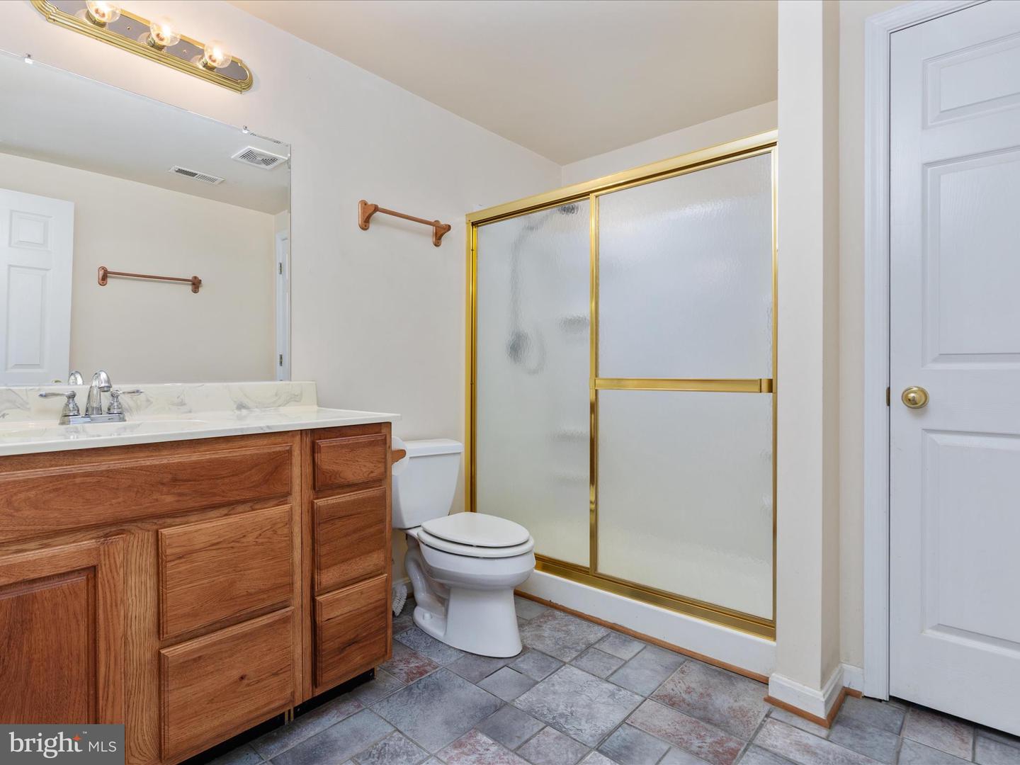 61 RIVER CT, TOMS BROOK, Virginia 22660, 4 Bedrooms Bedrooms, ,3 BathroomsBathrooms,Residential,For sale,61 RIVER CT,VASH2011342 MLS # VASH2011342