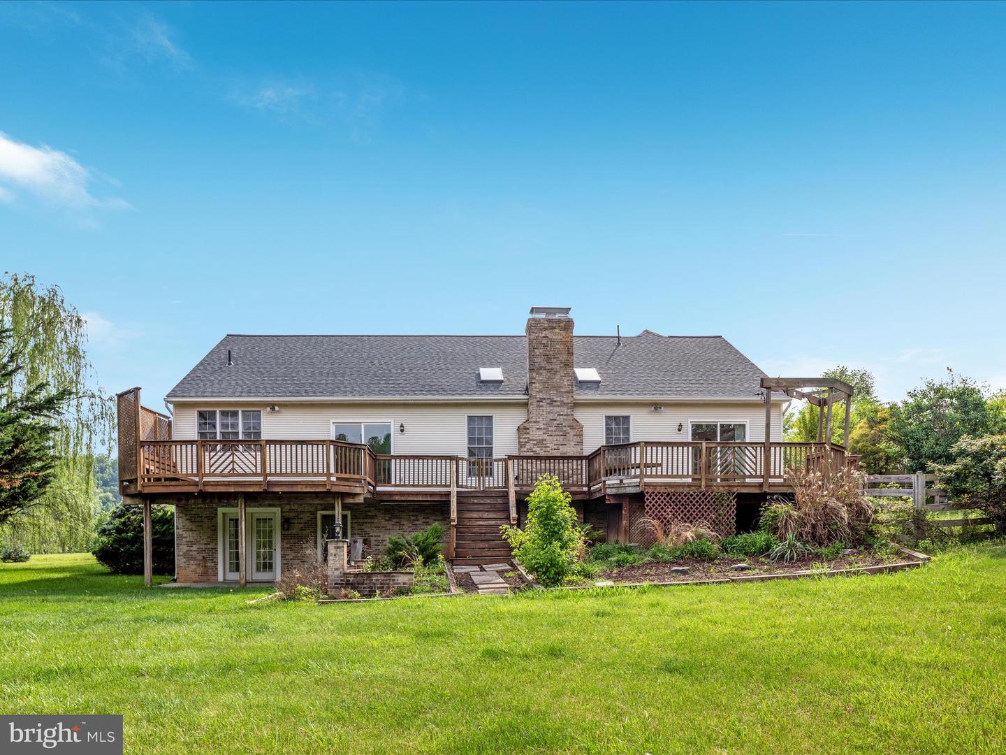 61 RIVER CT, TOMS BROOK, Virginia 22660, 4 Bedrooms Bedrooms, ,3 BathroomsBathrooms,Residential,For sale,61 RIVER CT,VASH2011342 MLS # VASH2011342