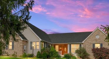 61 RIVER CT, TOMS BROOK, Virginia 22660, 4 Bedrooms Bedrooms, ,3 BathroomsBathrooms,Residential,For sale,61 RIVER CT,VASH2011342 MLS # VASH2011342