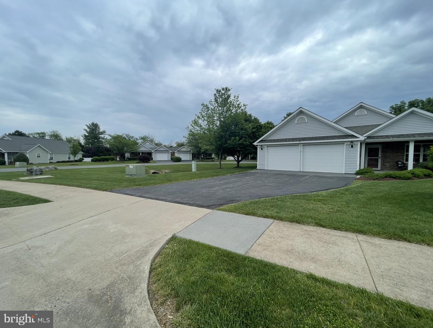 201 ROSEWOOD LN, WINCHESTER, Virginia 22602, 2 Bedrooms Bedrooms, ,2 BathroomsBathrooms,Residential,For sale,201 ROSEWOOD LN,VAFV2033906 MLS # VAFV2033906