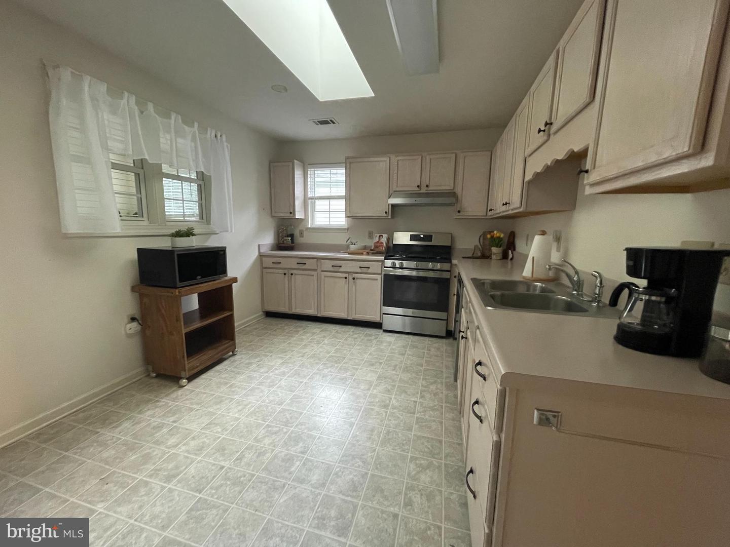 201 ROSEWOOD LN, WINCHESTER, Virginia 22602, 2 Bedrooms Bedrooms, ,2 BathroomsBathrooms,Residential,For sale,201 ROSEWOOD LN,VAFV2033906 MLS # VAFV2033906