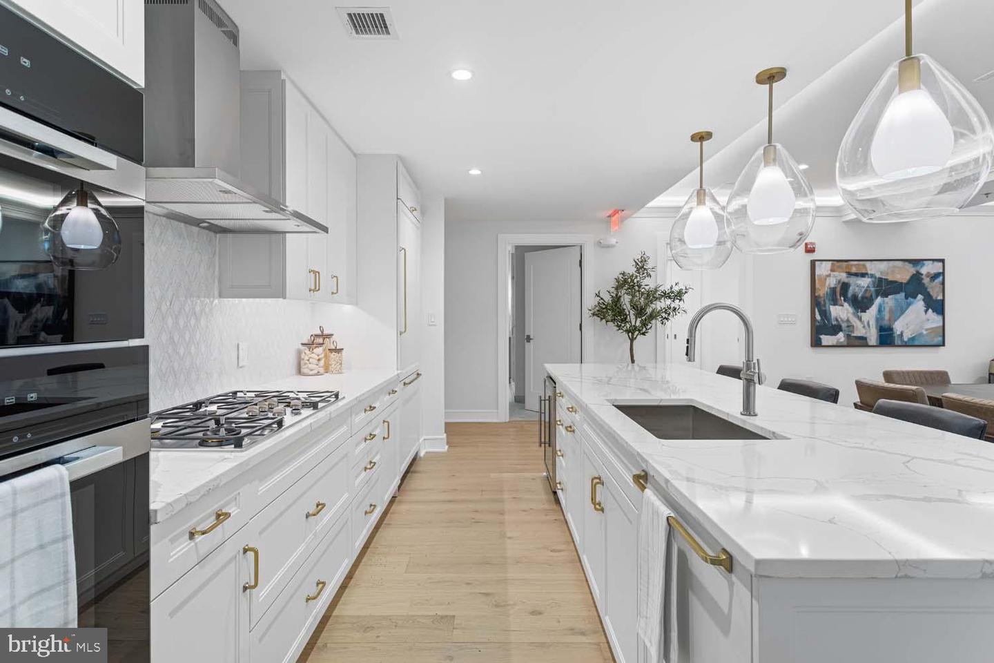 6718 LOWELL AVE #406, MCLEAN, Virginia 22101, 2 Bedrooms Bedrooms, ,2 BathroomsBathrooms,Residential,For sale,6718 LOWELL AVE #406,VAFX2238560 MLS # VAFX2238560