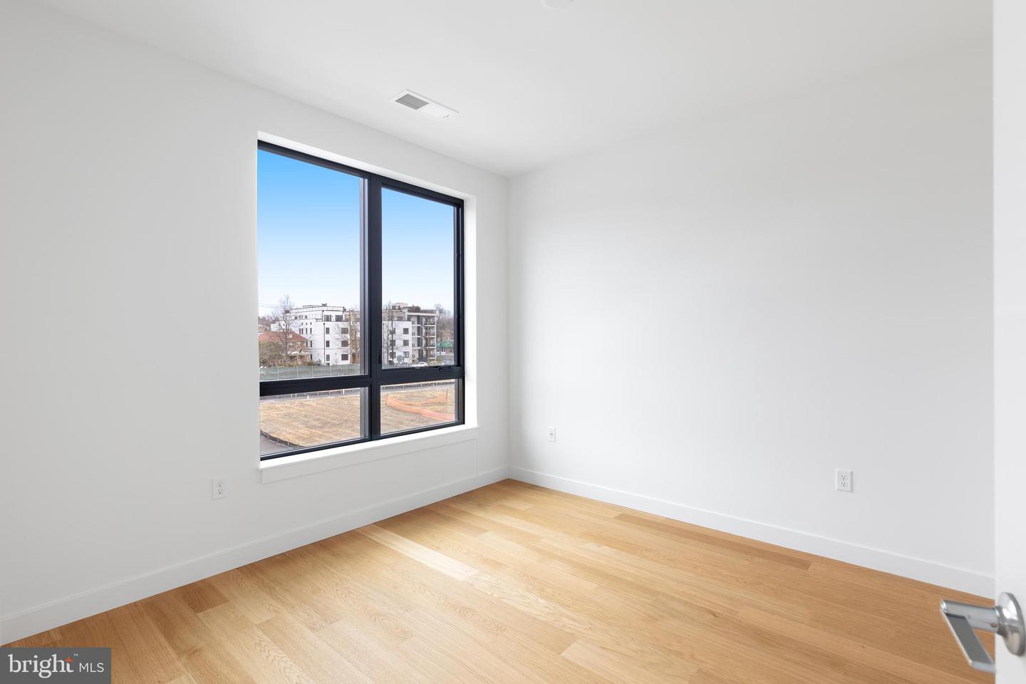 7175 12TH ST NW #506, WASHINGTON, District Of Columbia 20011, 2 Bedrooms Bedrooms, ,2 BathroomsBathrooms,Residential,For sale,7175 12TH ST NW #506,DCDC2198966 MLS # DCDC2198966