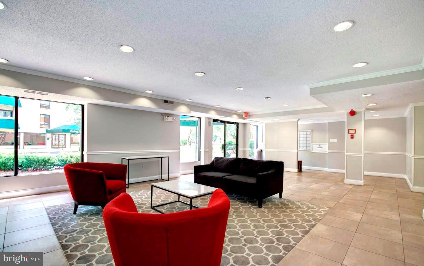 6133 LEESBURG PIKE #301, FALLS CHURCH, Virginia 22041, 1 Bedroom Bedrooms, ,1 BathroomBathrooms,Residential,For sale,6133 LEESBURG PIKE #301,VAFX2238598 MLS # VAFX2238598