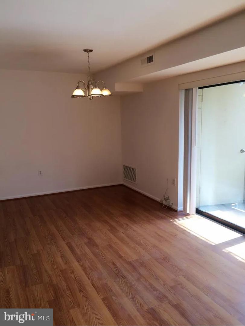 6133 LEESBURG PIKE #301, FALLS CHURCH, Virginia 22041, 1 Bedroom Bedrooms, ,1 BathroomBathrooms,Residential,For sale,6133 LEESBURG PIKE #301,VAFX2238598 MLS # VAFX2238598
