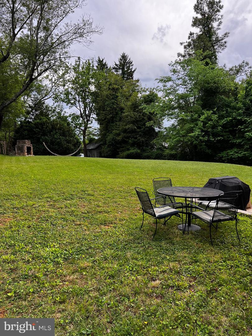 24 WILLIS LN, WARRENTON, Virginia 20186, 3 Bedrooms Bedrooms, ,2 BathroomsBathrooms,Residential,For sale,24 WILLIS LN,VAFQ2016492 MLS # VAFQ2016492