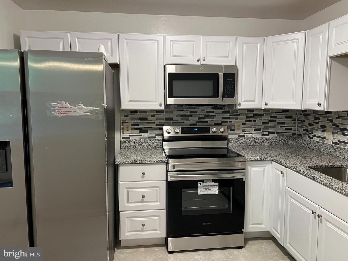 14425 VILLAGE DR, WOODBRIDGE, Virginia 22191, 3 Bedrooms Bedrooms, ,3 BathroomsBathrooms,Residential,For sale,14425 VILLAGE DR,VAPW2093916 MLS # VAPW2093916