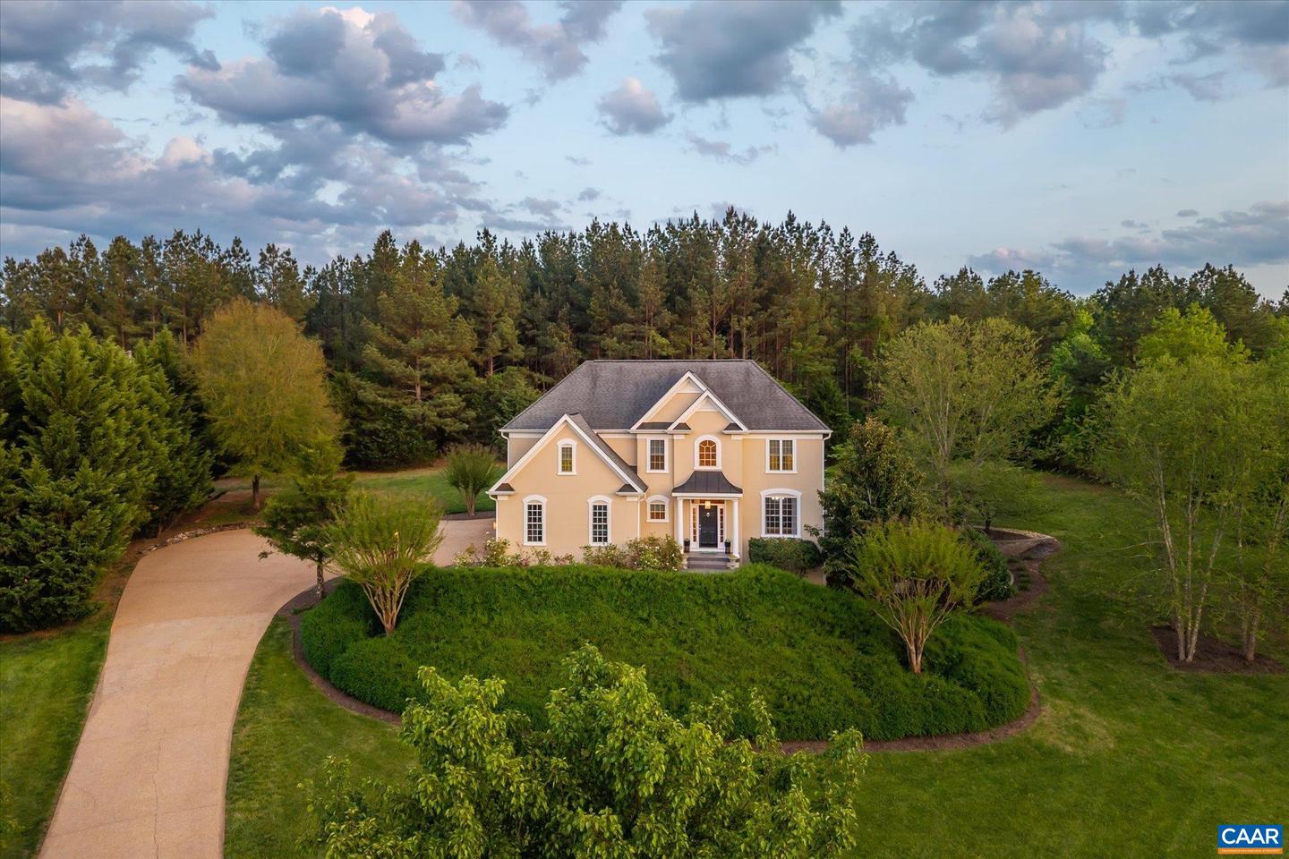 4269 STONY POINT RD, KESWICK, Virginia 22947, 5 Bedrooms Bedrooms, ,3 BathroomsBathrooms,Residential,For sale,4269 STONY POINT RD,664068 MLS # 664068