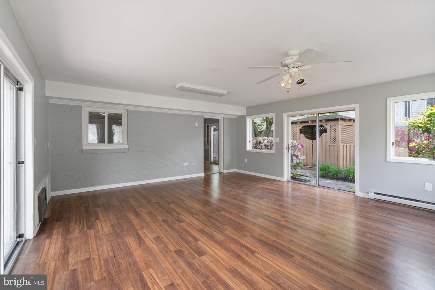 7024 STATENDAM CT, MCLEAN, Virginia 22101, 4 Bedrooms Bedrooms, ,3 BathroomsBathrooms,Residential,For sale,7024 STATENDAM CT,VAFX2238512 MLS # VAFX2238512