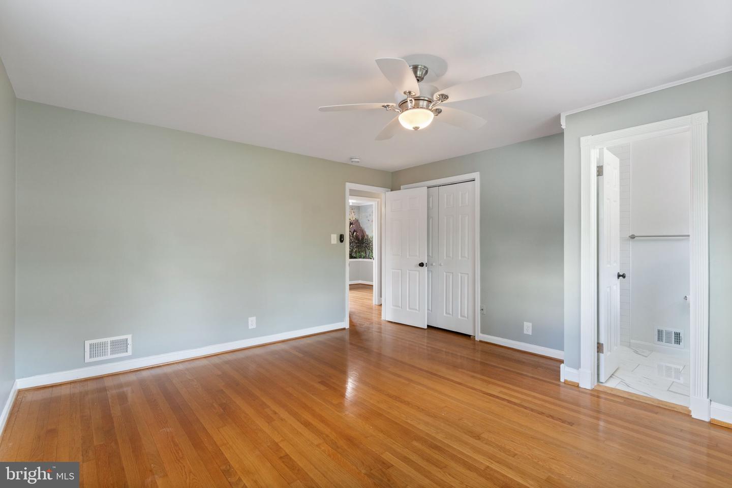 7024 STATENDAM CT, MCLEAN, Virginia 22101, 4 Bedrooms Bedrooms, ,3 BathroomsBathrooms,Residential,For sale,7024 STATENDAM CT,VAFX2238512 MLS # VAFX2238512