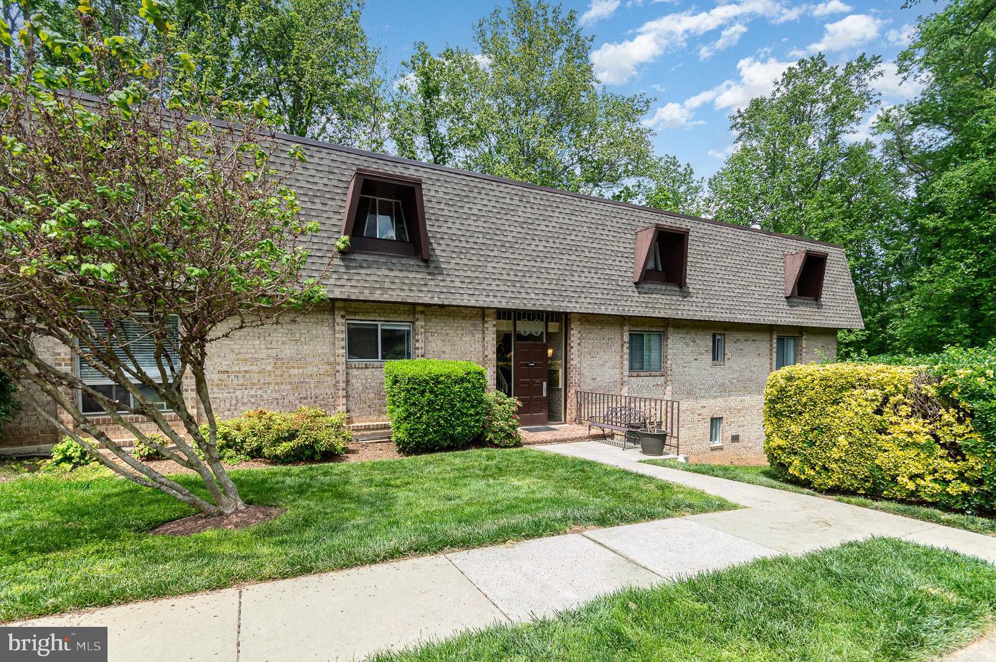 11600 VANTAGE HILL RD #11B, RESTON, Virginia 20190, 2 Bedrooms Bedrooms, ,2 BathroomsBathrooms,Residential,For sale,11600 VANTAGE HILL RD #11B,VAFX2238522 MLS # VAFX2238522