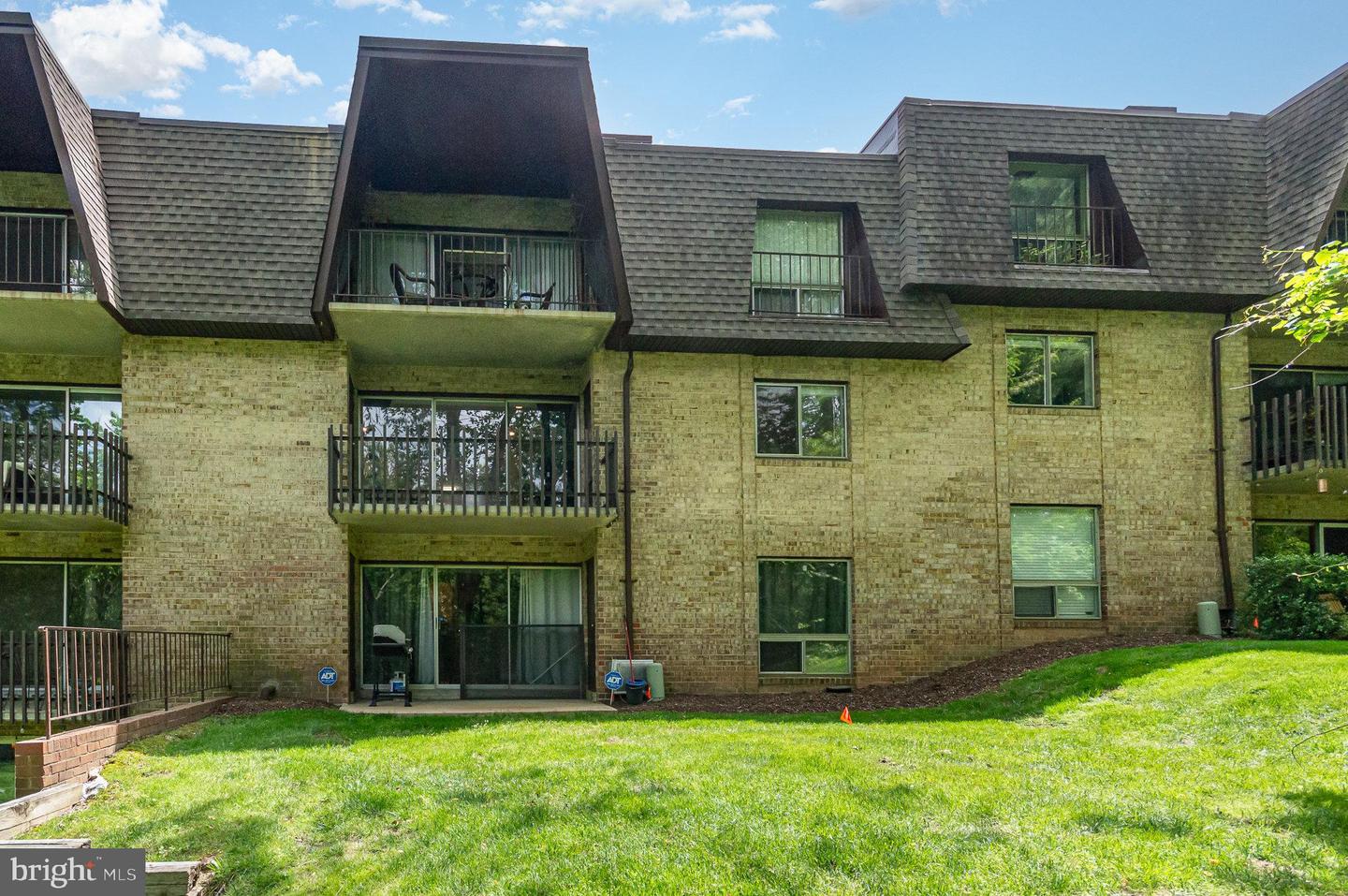 11600 VANTAGE HILL RD #11B, RESTON, Virginia 20190, 2 Bedrooms Bedrooms, ,2 BathroomsBathrooms,Residential,For sale,11600 VANTAGE HILL RD #11B,VAFX2238522 MLS # VAFX2238522