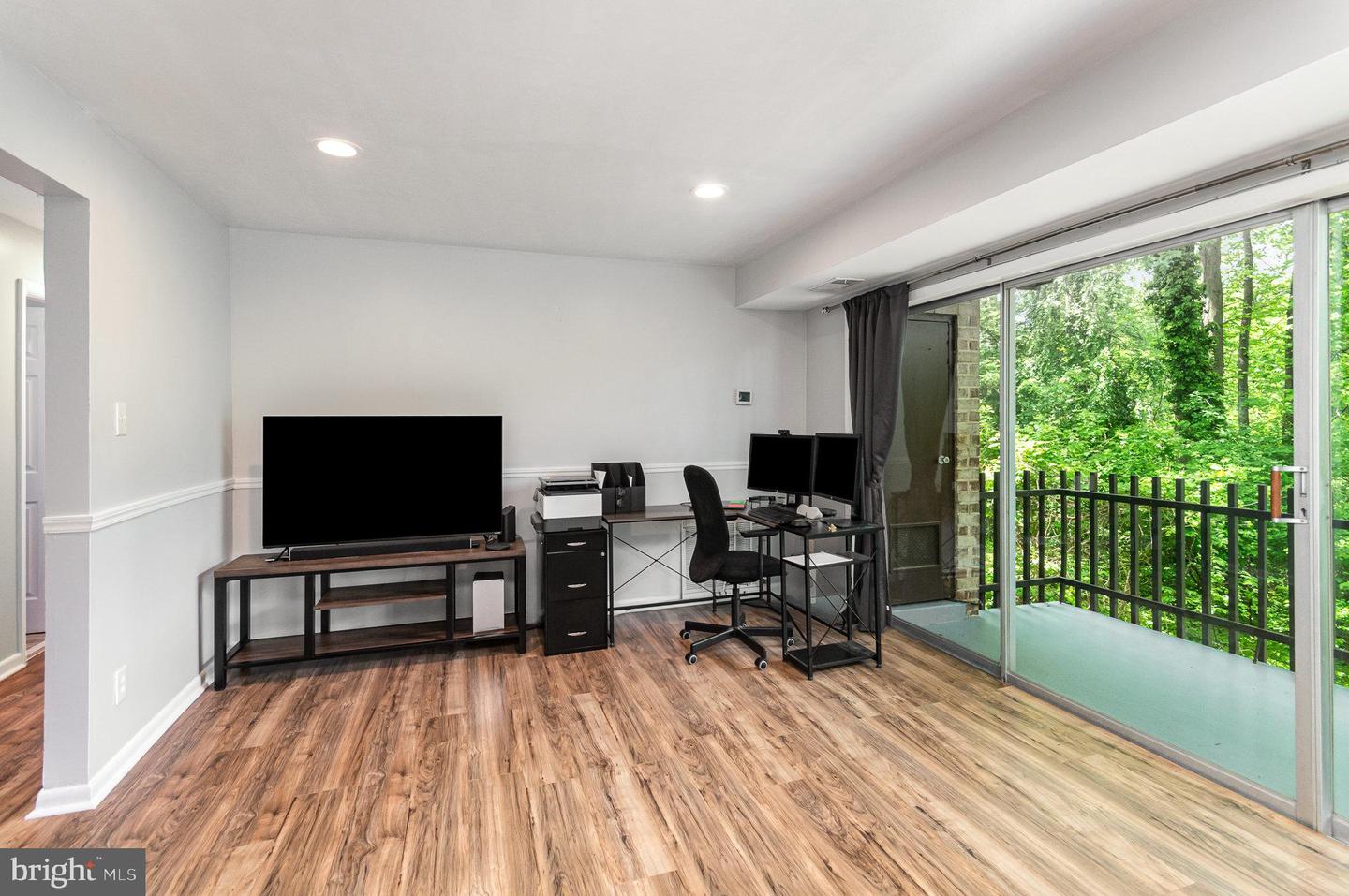 11600 VANTAGE HILL RD #11B, RESTON, Virginia 20190, 2 Bedrooms Bedrooms, ,2 BathroomsBathrooms,Residential,For sale,11600 VANTAGE HILL RD #11B,VAFX2238522 MLS # VAFX2238522