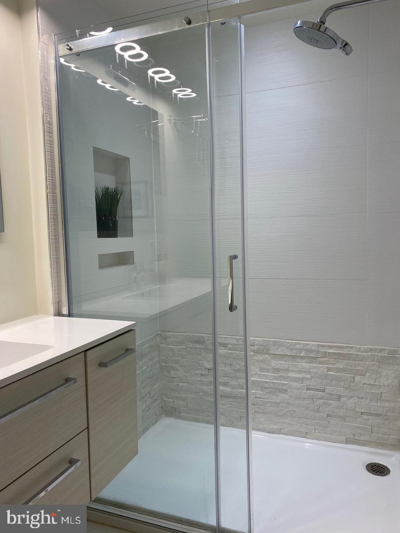 2422 17TH ST NW #207, WASHINGTON, District Of Columbia 20009, 2 Bedrooms Bedrooms, 2 Rooms Rooms,2 BathroomsBathrooms,Residential,For sale,2422 17TH ST NW #207,DCDC2158190 MLS # DCDC2158190