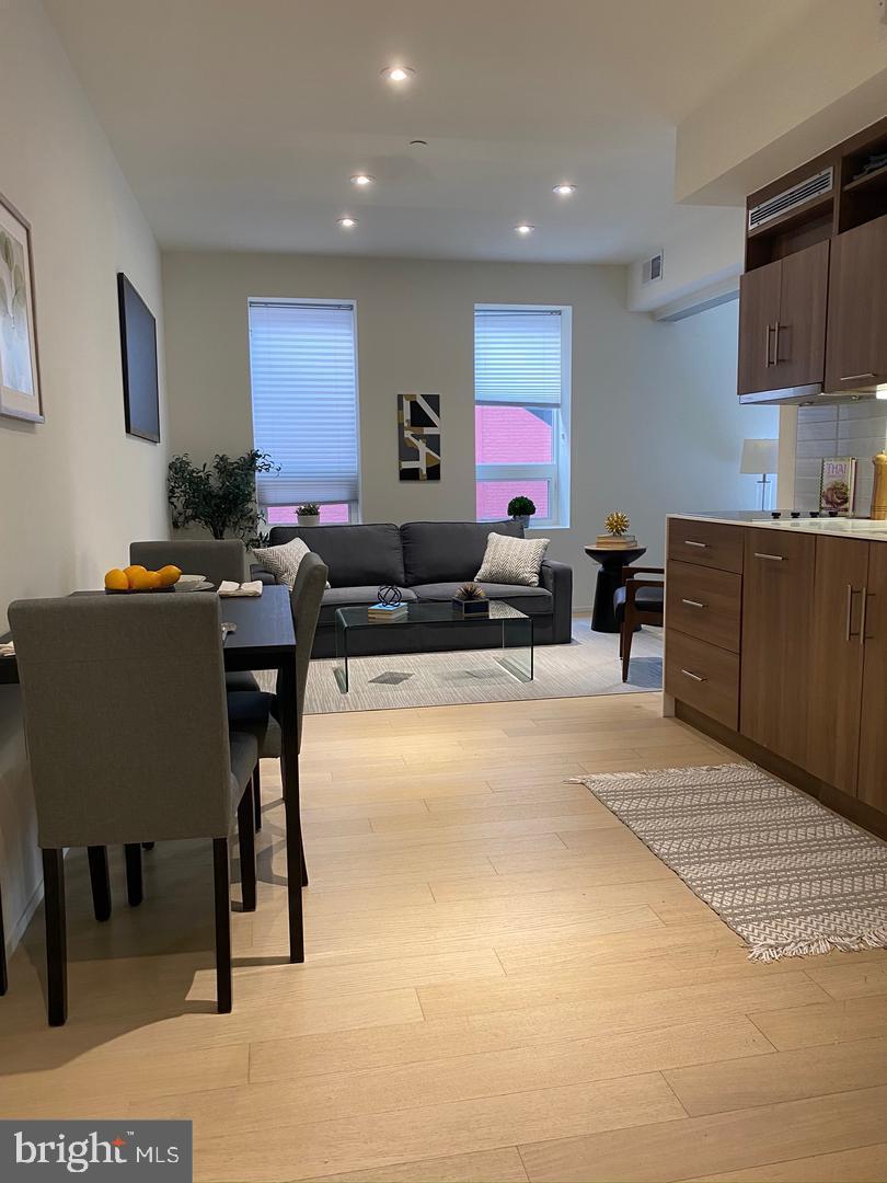 2422 17TH ST NW #207, WASHINGTON, District Of Columbia 20009, 2 Bedrooms Bedrooms, 2 Rooms Rooms,2 BathroomsBathrooms,Residential,For sale,2422 17TH ST NW #207,DCDC2158190 MLS # DCDC2158190