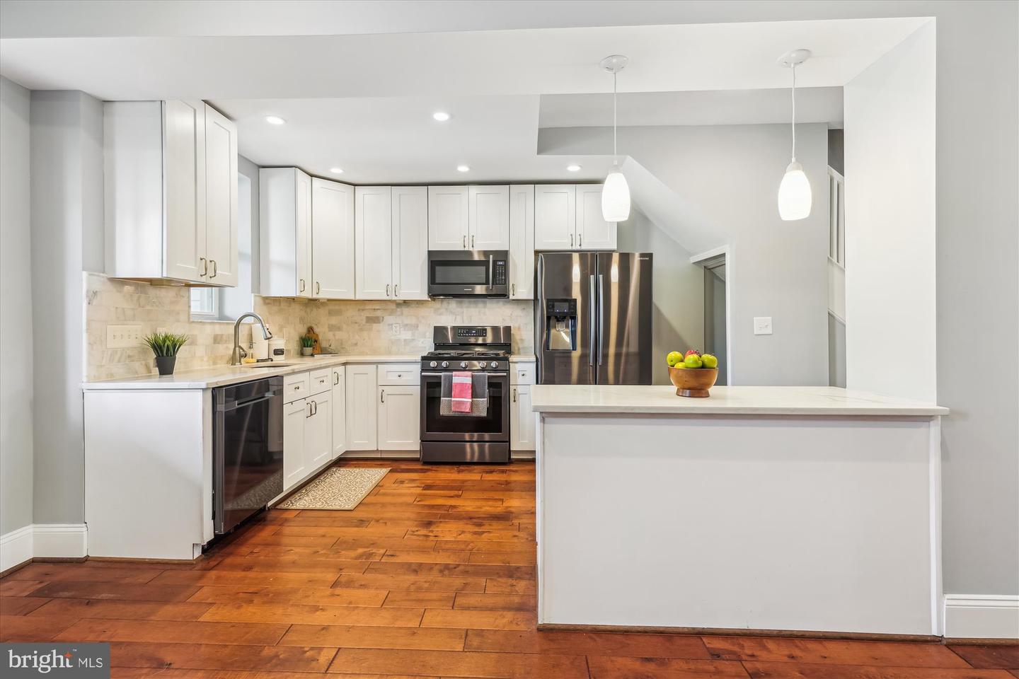 931 FARRAGUT ST NW, WASHINGTON, District Of Columbia 20011, 3 Bedrooms Bedrooms, ,2 BathroomsBathrooms,Residential,For sale,931 FARRAGUT ST NW,DCDC2172700 MLS # DCDC2172700