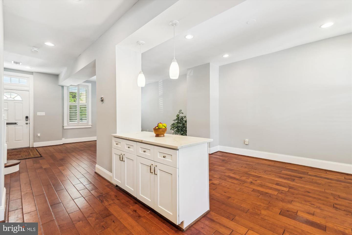 931 FARRAGUT ST NW, WASHINGTON, District Of Columbia 20011, 3 Bedrooms Bedrooms, ,2 BathroomsBathrooms,Residential,For sale,931 FARRAGUT ST NW,DCDC2172700 MLS # DCDC2172700