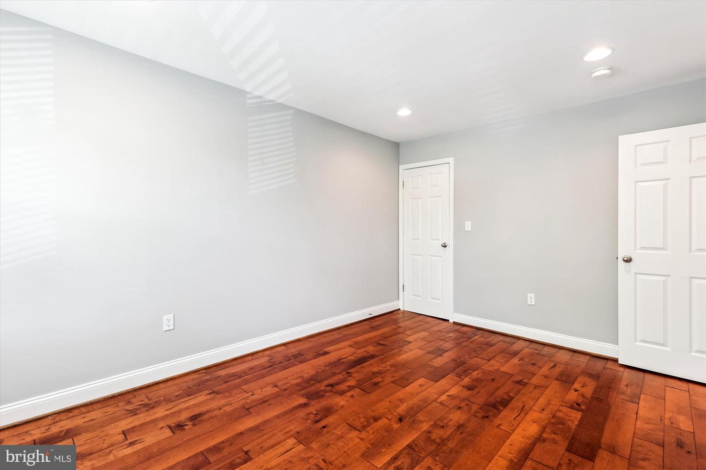 931 FARRAGUT ST NW, WASHINGTON, District Of Columbia 20011, 3 Bedrooms Bedrooms, ,2 BathroomsBathrooms,Residential,For sale,931 FARRAGUT ST NW,DCDC2172700 MLS # DCDC2172700