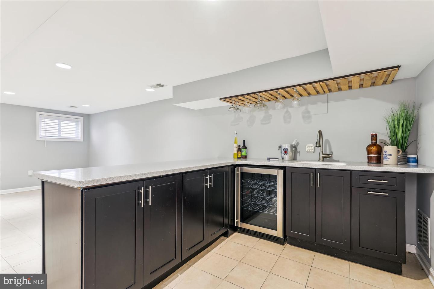 931 FARRAGUT ST NW, WASHINGTON, District Of Columbia 20011, 3 Bedrooms Bedrooms, ,2 BathroomsBathrooms,Residential,For sale,931 FARRAGUT ST NW,DCDC2172700 MLS # DCDC2172700