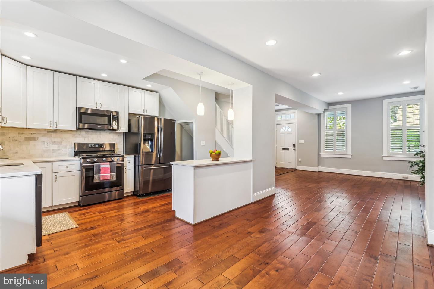 931 FARRAGUT ST NW, WASHINGTON, District Of Columbia 20011, 3 Bedrooms Bedrooms, ,2 BathroomsBathrooms,Residential,For sale,931 FARRAGUT ST NW,DCDC2172700 MLS # DCDC2172700