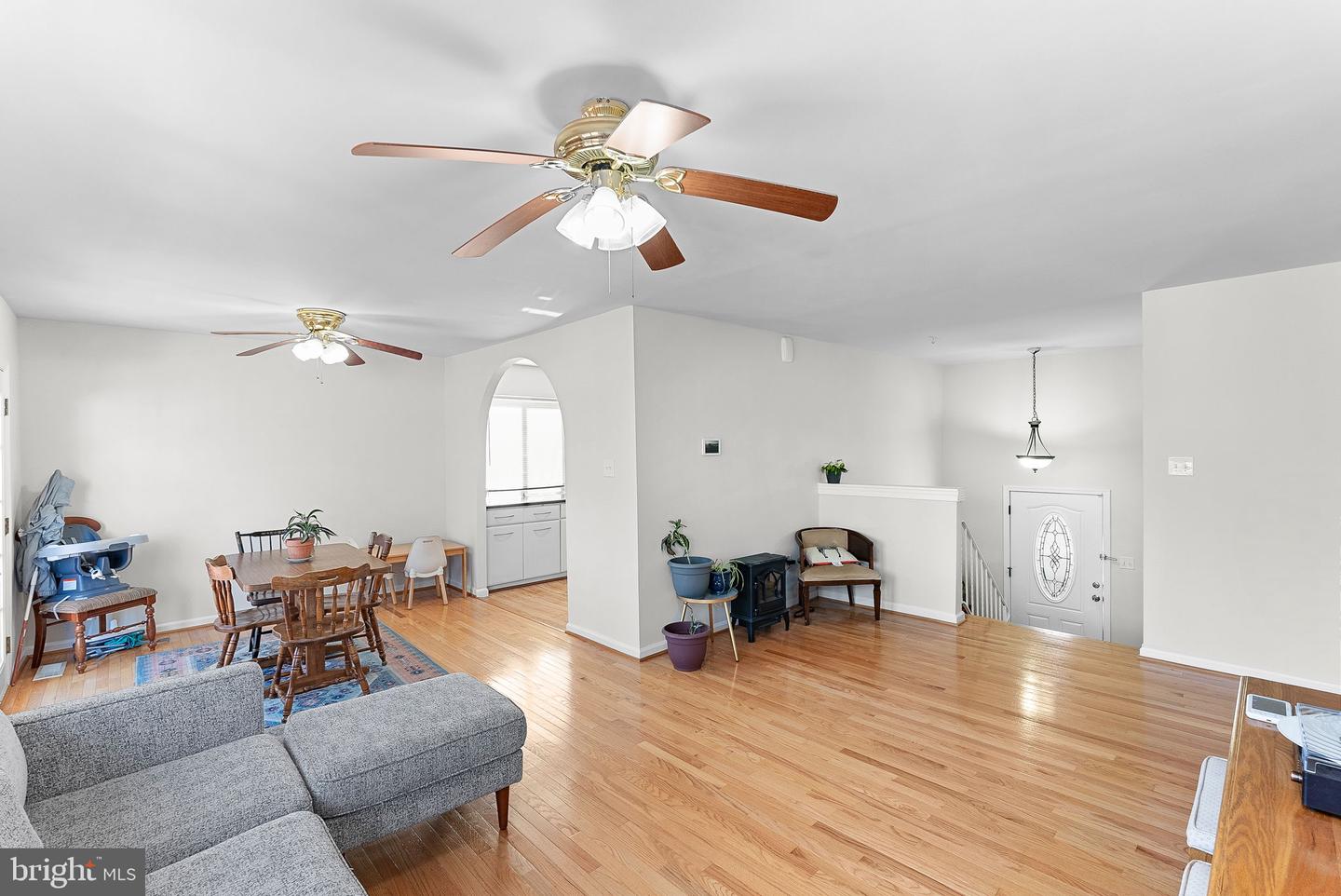 12808 COLBY DR, WOODBRIDGE, Virginia 22192, 5 Bedrooms Bedrooms, ,3 BathroomsBathrooms,Residential,For sale,12808 COLBY DR,VAPW2088800 MLS # VAPW2088800
