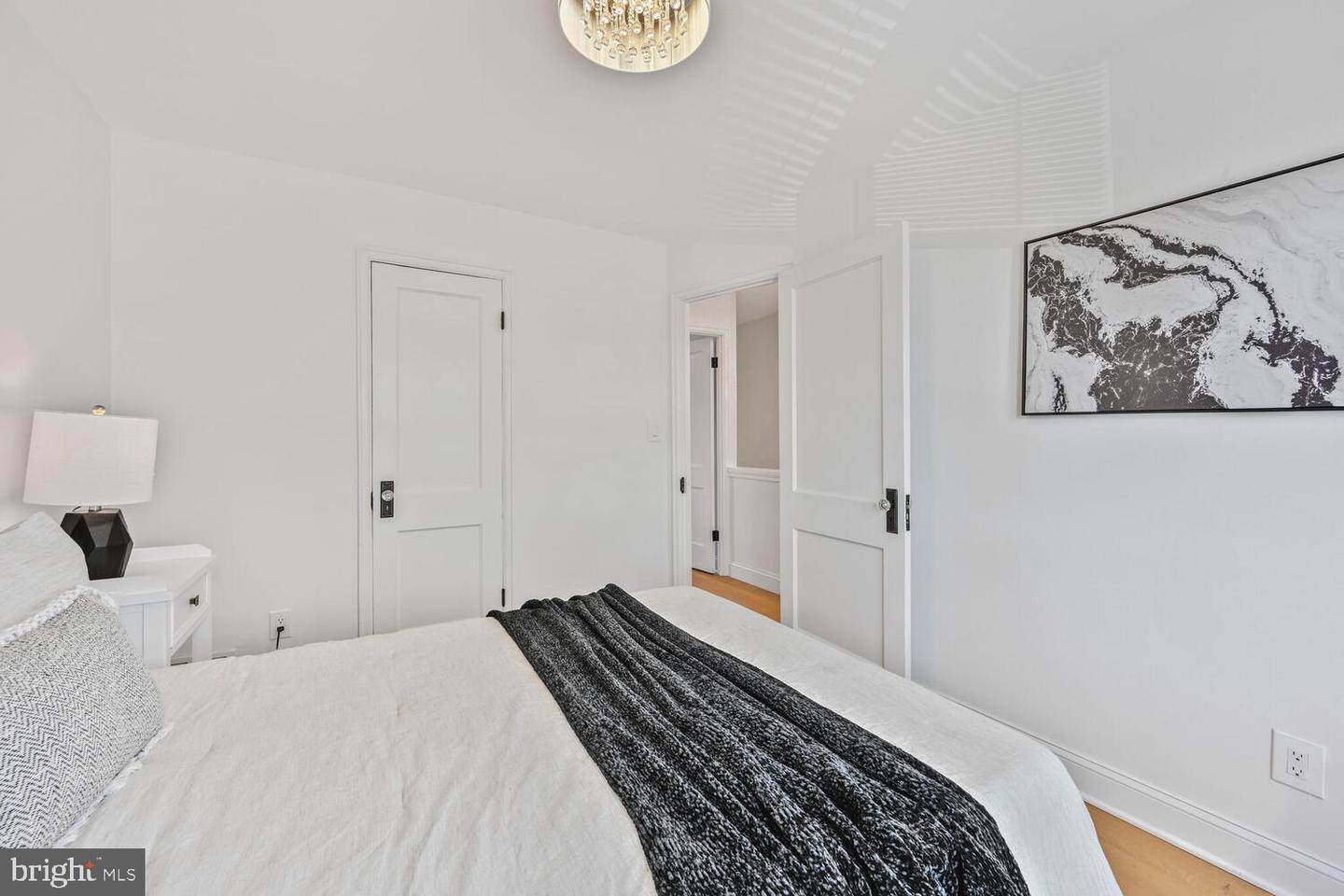 1539 K ST SE, WASHINGTON, District Of Columbia 20003, 3 Bedrooms Bedrooms, 6 Rooms Rooms,2 BathroomsBathrooms,Residential,For sale,1539 K ST SE,DCDC2193144 MLS # DCDC2193144