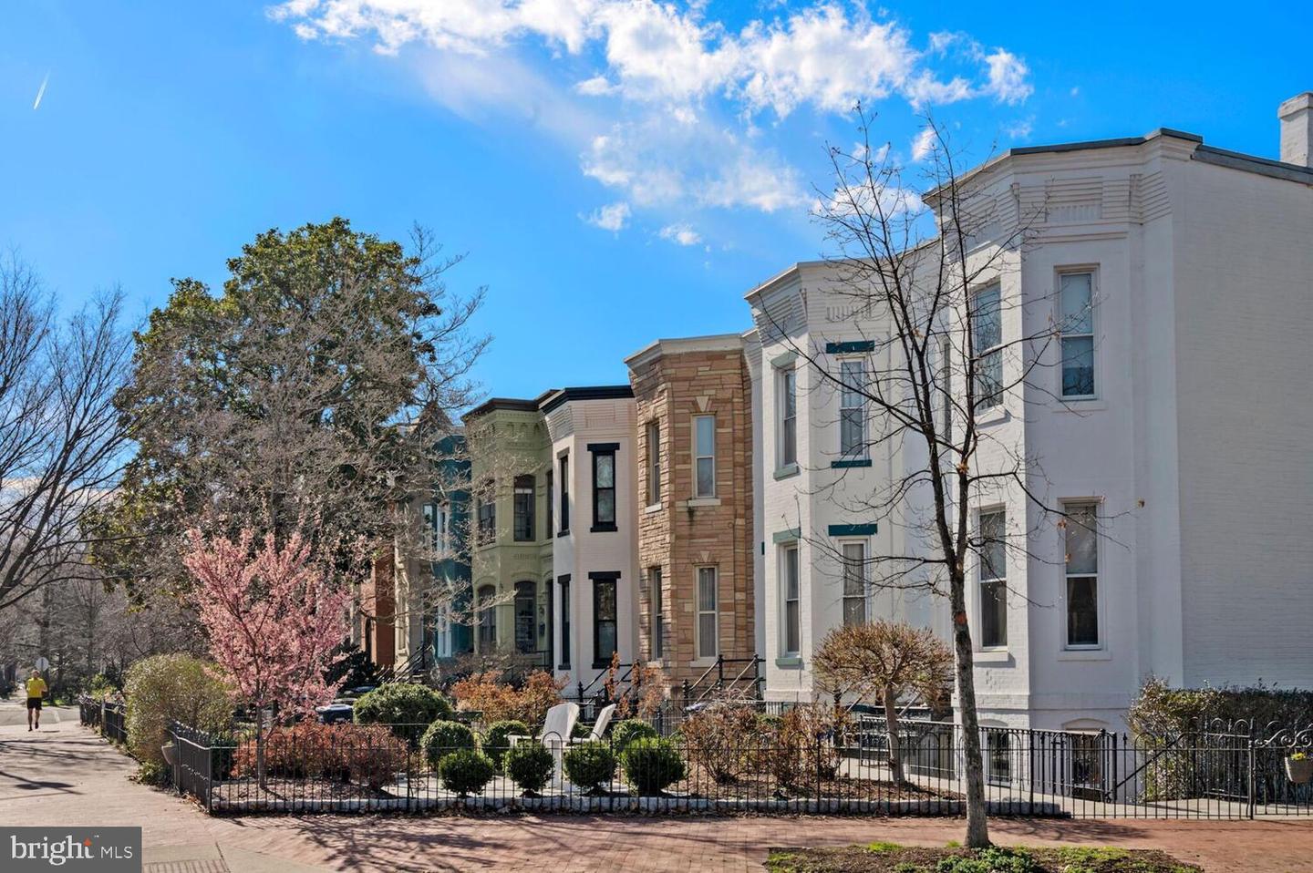 1539 K ST SE, WASHINGTON, District Of Columbia 20003, 3 Bedrooms Bedrooms, 6 Rooms Rooms,2 BathroomsBathrooms,Residential,For sale,1539 K ST SE,DCDC2193144 MLS # DCDC2193144
