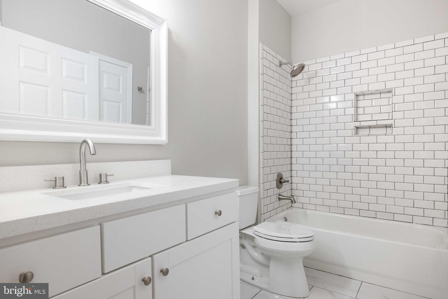 2102 HIGHCOURT LN #102, HERNDON, Virginia 20170, 1 Bedroom Bedrooms, ,1 BathroomBathrooms,Residential,For sale,2102 HIGHCOURT LN #102,VAFX2231702 MLS # VAFX2231702