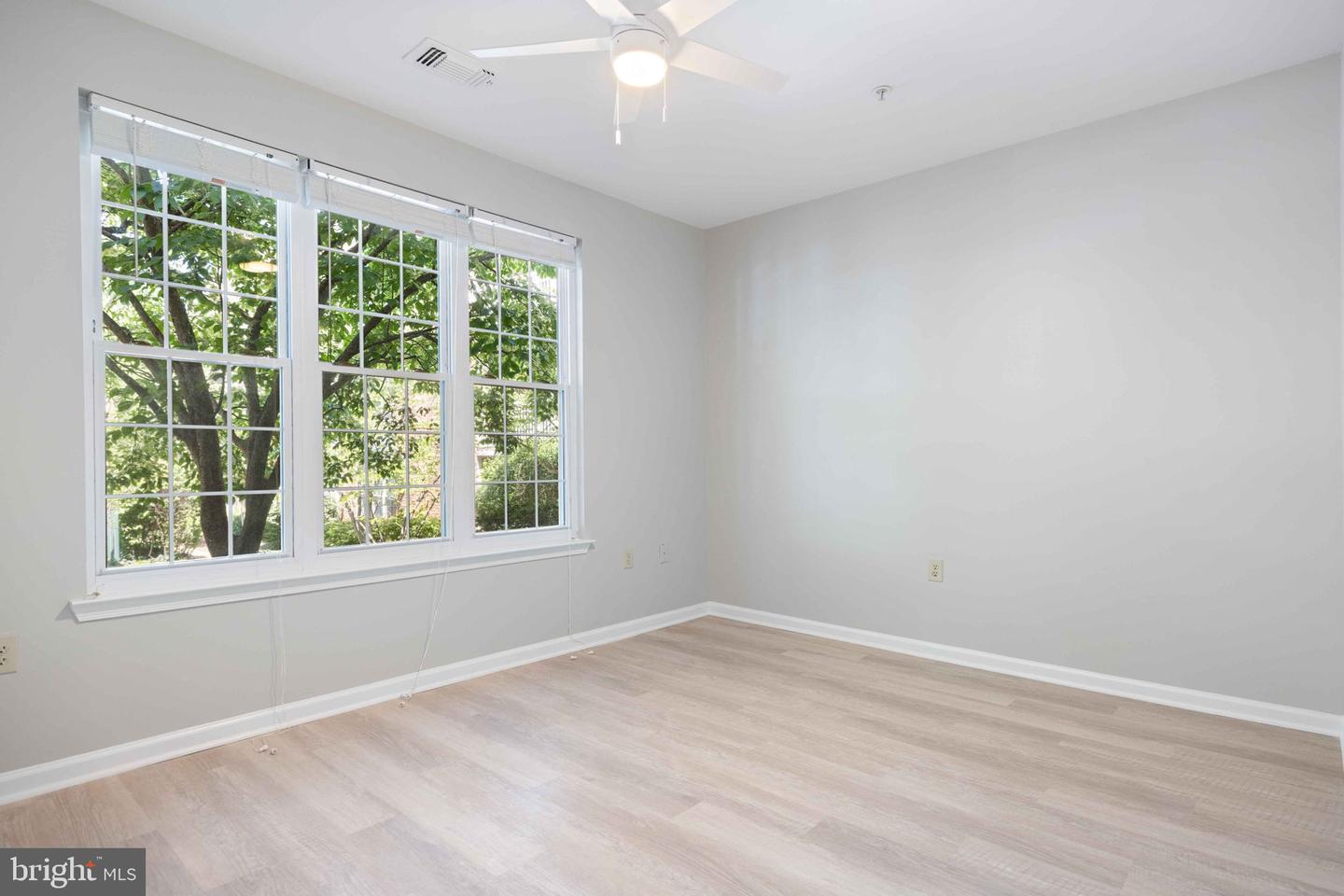 2102 HIGHCOURT LN #102, HERNDON, Virginia 20170, 1 Bedroom Bedrooms, ,1 BathroomBathrooms,Residential,For sale,2102 HIGHCOURT LN #102,VAFX2231702 MLS # VAFX2231702