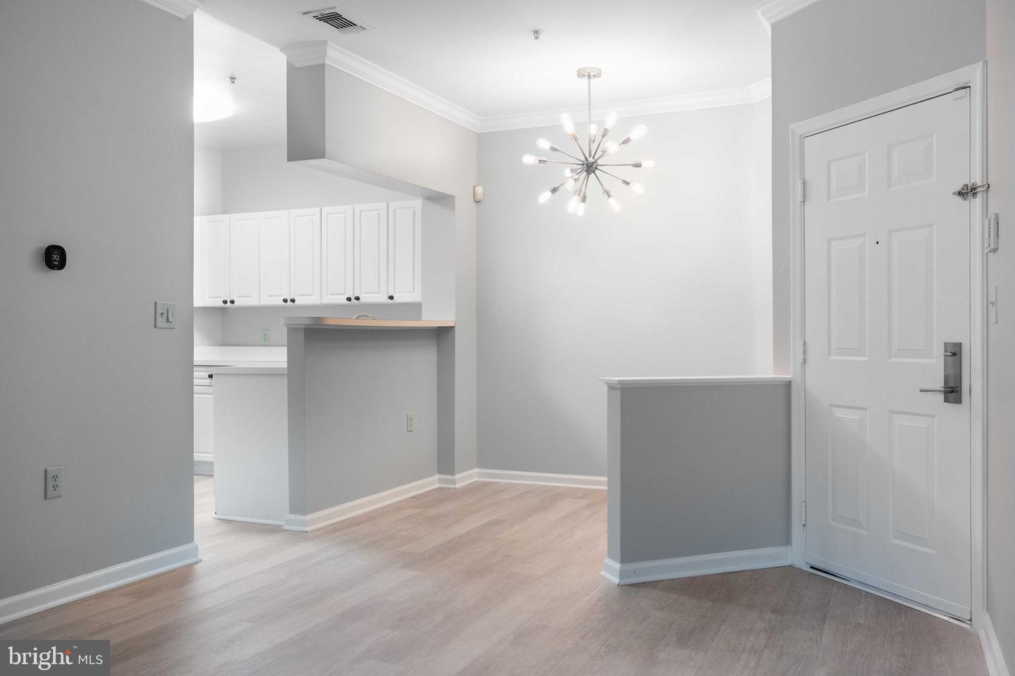2102 HIGHCOURT LN #102, HERNDON, Virginia 20170, 1 Bedroom Bedrooms, ,1 BathroomBathrooms,Residential,For sale,2102 HIGHCOURT LN #102,VAFX2231702 MLS # VAFX2231702