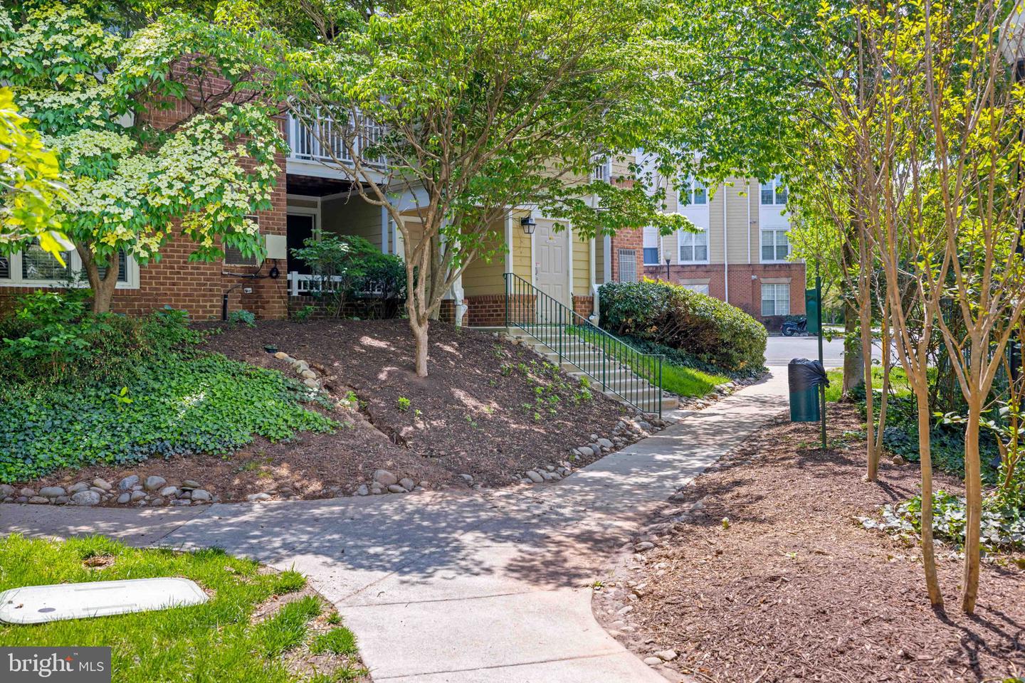 2102 HIGHCOURT LN #102, HERNDON, Virginia 20170, 1 Bedroom Bedrooms, ,1 BathroomBathrooms,Residential,For sale,2102 HIGHCOURT LN #102,VAFX2231702 MLS # VAFX2231702