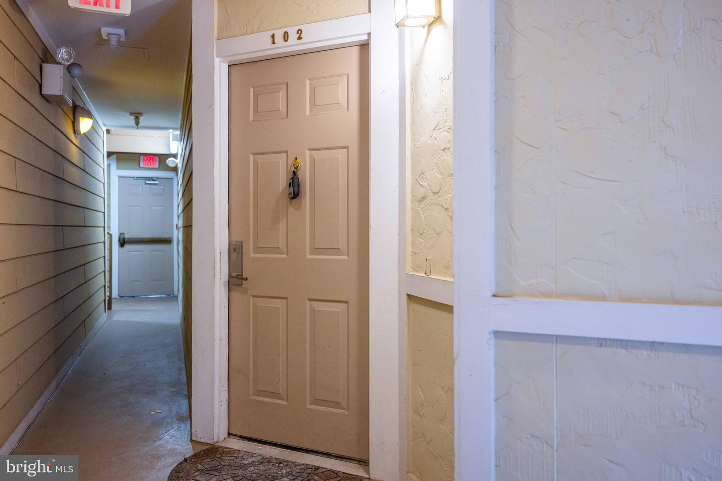2102 HIGHCOURT LN #102, HERNDON, Virginia 20170, 1 Bedroom Bedrooms, ,1 BathroomBathrooms,Residential,For sale,2102 HIGHCOURT LN #102,VAFX2231702 MLS # VAFX2231702