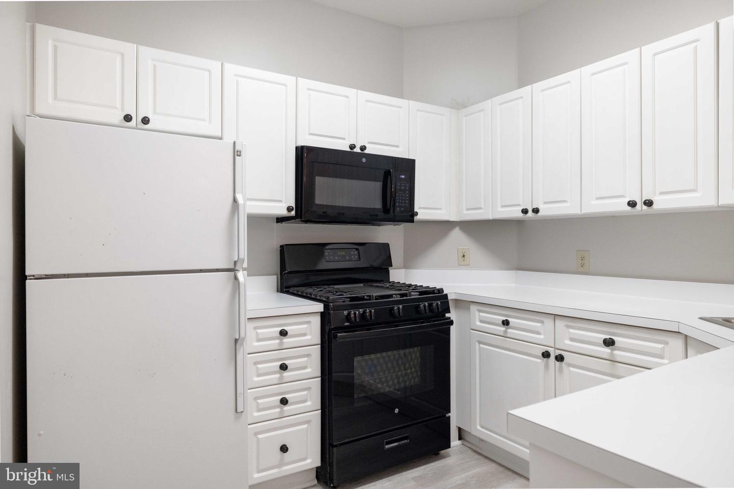 2102 HIGHCOURT LN #102, HERNDON, Virginia 20170, 1 Bedroom Bedrooms, ,1 BathroomBathrooms,Residential,For sale,2102 HIGHCOURT LN #102,VAFX2231702 MLS # VAFX2231702