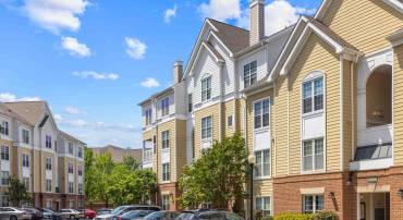 2102 HIGHCOURT LN #102, HERNDON, Virginia 20170, 1 Bedroom Bedrooms, ,1 BathroomBathrooms,Residential,For sale,2102 HIGHCOURT LN #102,VAFX2231702 MLS # VAFX2231702