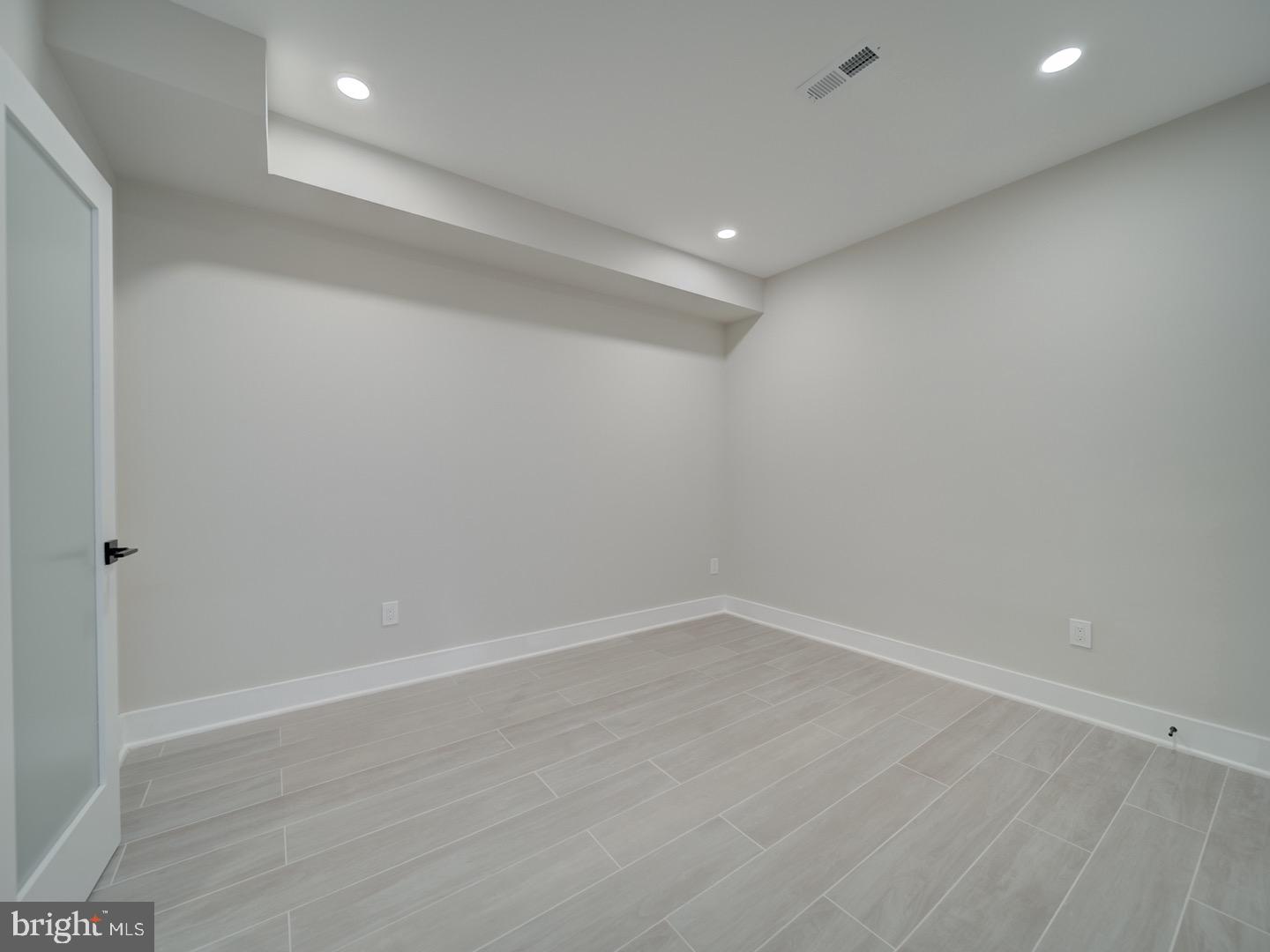 1004 18TH ST NE #2, WASHINGTON, District Of Columbia 20002, 1 Bedroom Bedrooms, ,1 BathroomBathrooms,Residential,For sale,1004 18TH ST NE #2,DCDC2197806 MLS # DCDC2197806