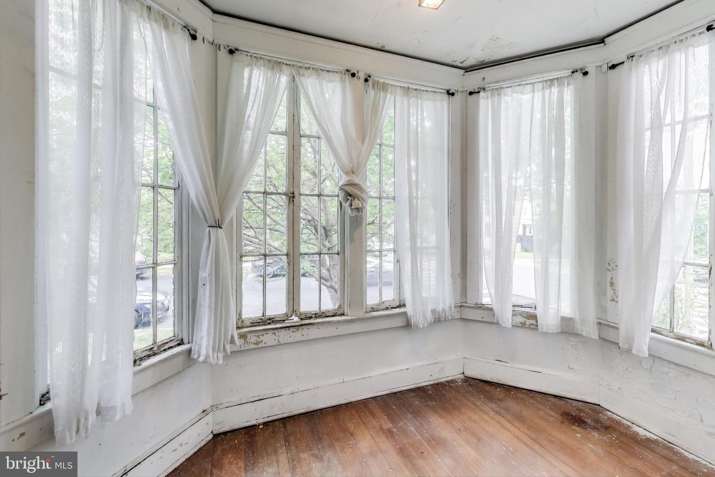 742 CRITTENDEN ST NW, WASHINGTON, District Of Columbia 20011, 4 Bedrooms Bedrooms, ,2 BathroomsBathrooms,Residential,For sale,742 CRITTENDEN ST NW,DCDC2197906 MLS # DCDC2197906
