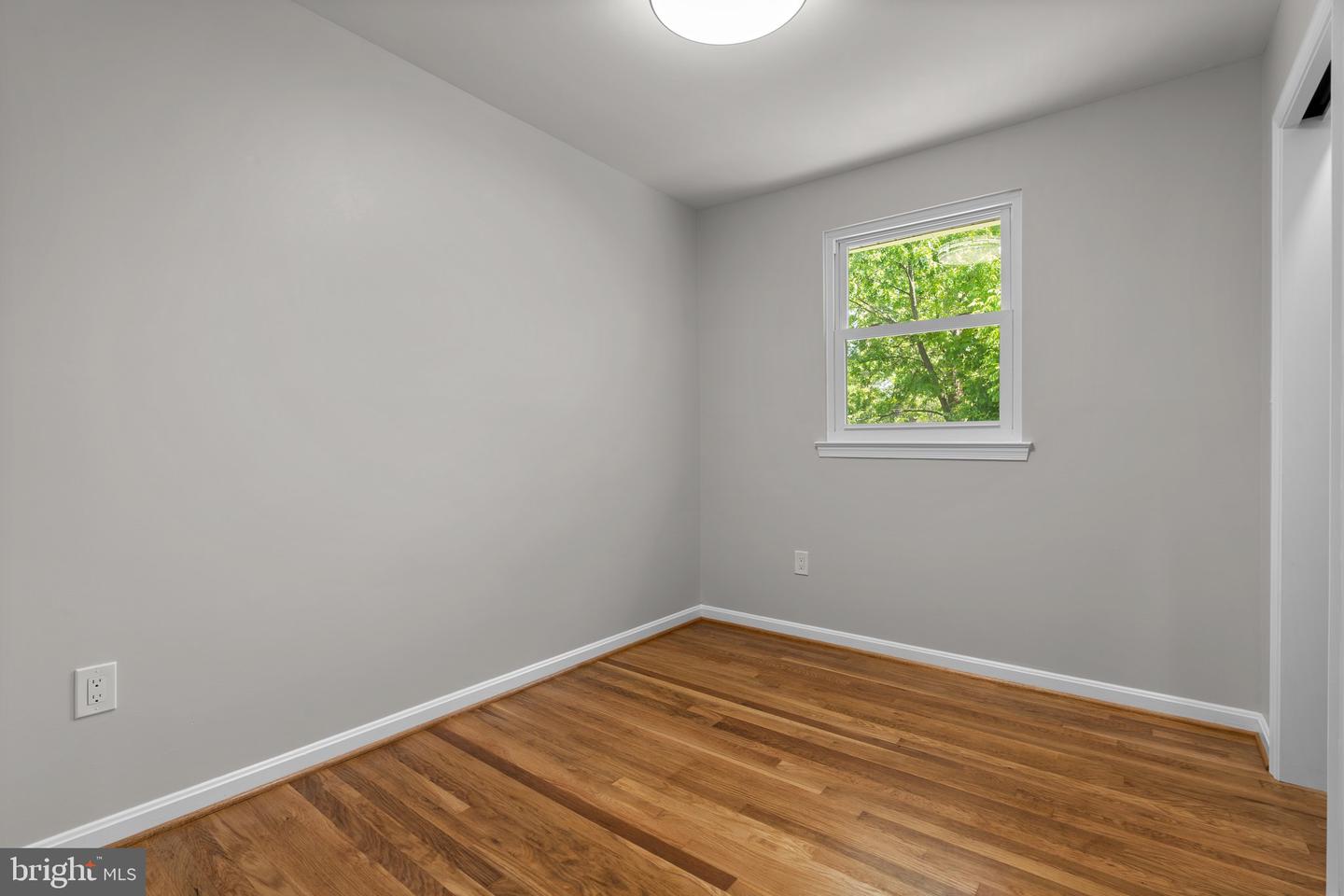 5525 ROLLING RD, SPRINGFIELD, Virginia 22151, 4 Bedrooms Bedrooms, ,4 BathroomsBathrooms,Residential,For sale,5525 ROLLING RD,VAFX2237882 MLS # VAFX2237882