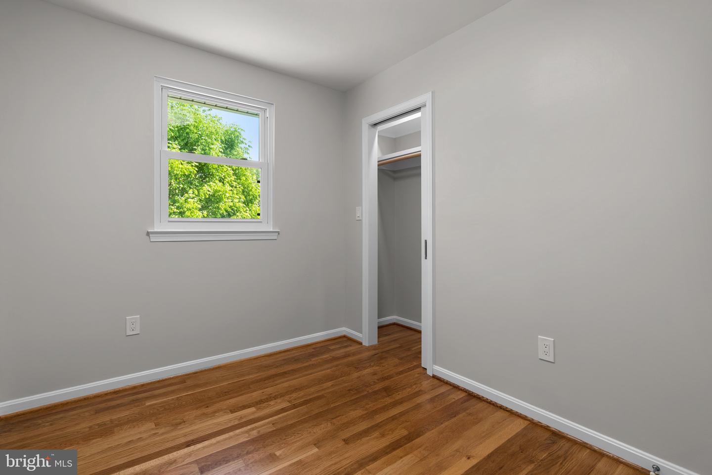 5525 ROLLING RD, SPRINGFIELD, Virginia 22151, 4 Bedrooms Bedrooms, ,4 BathroomsBathrooms,Residential,For sale,5525 ROLLING RD,VAFX2237882 MLS # VAFX2237882