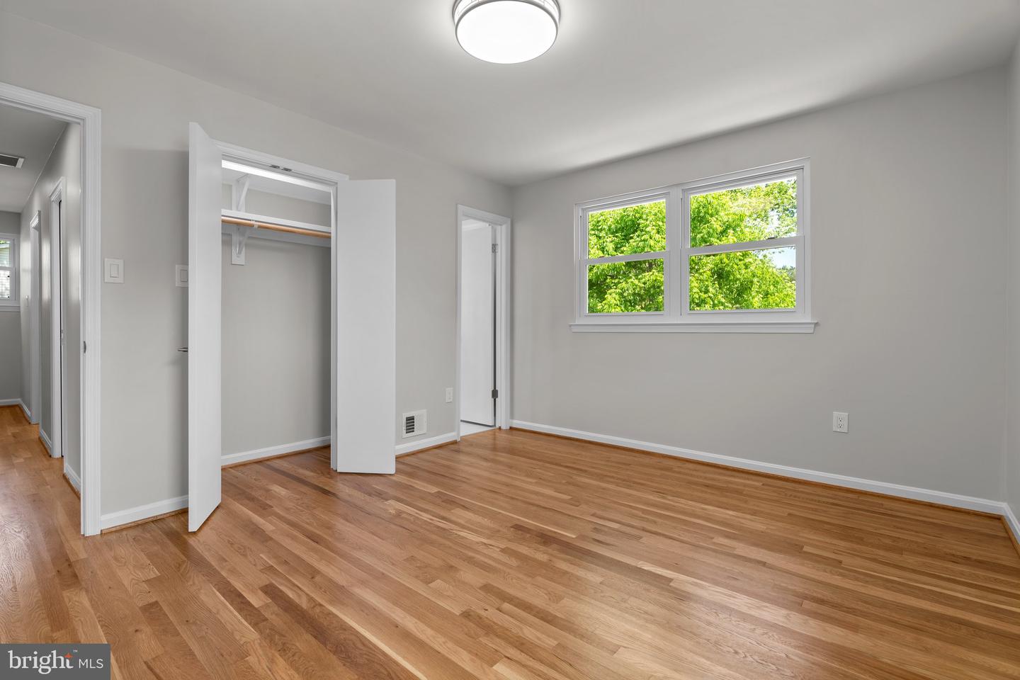 5525 ROLLING RD, SPRINGFIELD, Virginia 22151, 4 Bedrooms Bedrooms, ,4 BathroomsBathrooms,Residential,For sale,5525 ROLLING RD,VAFX2237882 MLS # VAFX2237882
