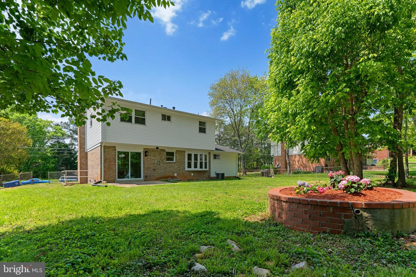 5525 ROLLING RD, SPRINGFIELD, Virginia 22151, 4 Bedrooms Bedrooms, ,4 BathroomsBathrooms,Residential,For sale,5525 ROLLING RD,VAFX2237882 MLS # VAFX2237882