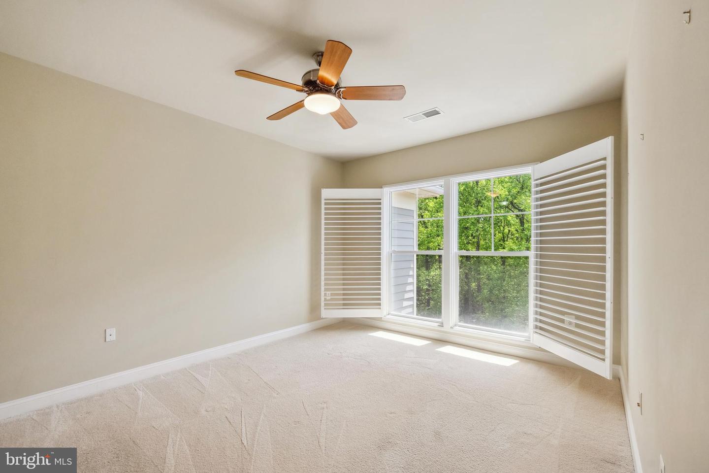 2903 SAINTSBURY PLZ #402, FAIRFAX, Virginia 22031, 3 Bedrooms Bedrooms, ,2 BathroomsBathrooms,Residential,For sale,2903 SAINTSBURY PLZ #402,VAFX2238538 MLS # VAFX2238538