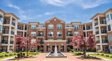 2903 SAINTSBURY PLZ #402, FAIRFAX, Virginia 22031, 3 Bedrooms Bedrooms, ,2 BathroomsBathrooms,Residential,For sale,2903 SAINTSBURY PLZ #402,VAFX2238538 MLS # VAFX2238538