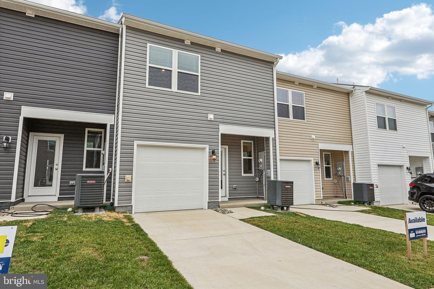 161 TIGNEY DR, STEPHENS CITY, Virginia 22655, 3 Bedrooms Bedrooms, ,2 BathroomsBathrooms,Residential,For sale,161 TIGNEY DR,VAFV2033914 MLS # VAFV2033914