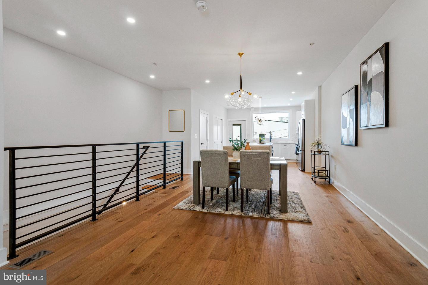 1140 17TH ST NE #2, WASHINGTON, District Of Columbia 20002, 3 Bedrooms Bedrooms, ,2 BathroomsBathrooms,Residential,For sale,1140 17TH ST NE #2,DCDC2199048 MLS # DCDC2199048