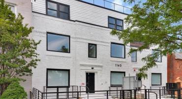 1140 17TH ST NE #2, WASHINGTON, District Of Columbia 20002, 3 Bedrooms Bedrooms, ,2 BathroomsBathrooms,Residential,For sale,1140 17TH ST NE #2,DCDC2199048 MLS # DCDC2199048