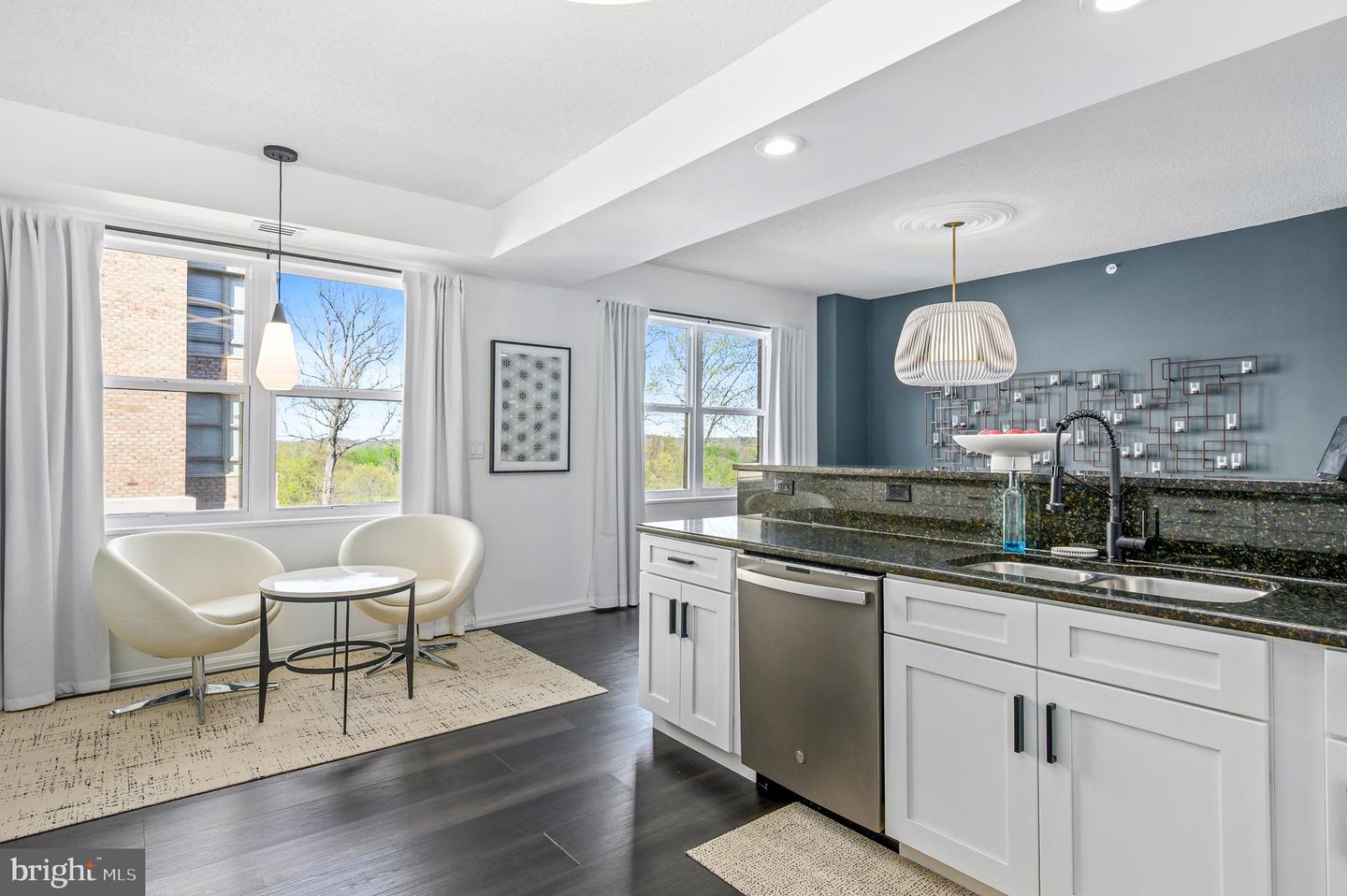 19370 MAGNOLIA GROVE SQ #109, LEESBURG, Virginia 20176, 2 Bedrooms Bedrooms, ,2 BathroomsBathrooms,Residential,For sale,19370 MAGNOLIA GROVE SQ #109,VALO2095586 MLS # VALO2095586