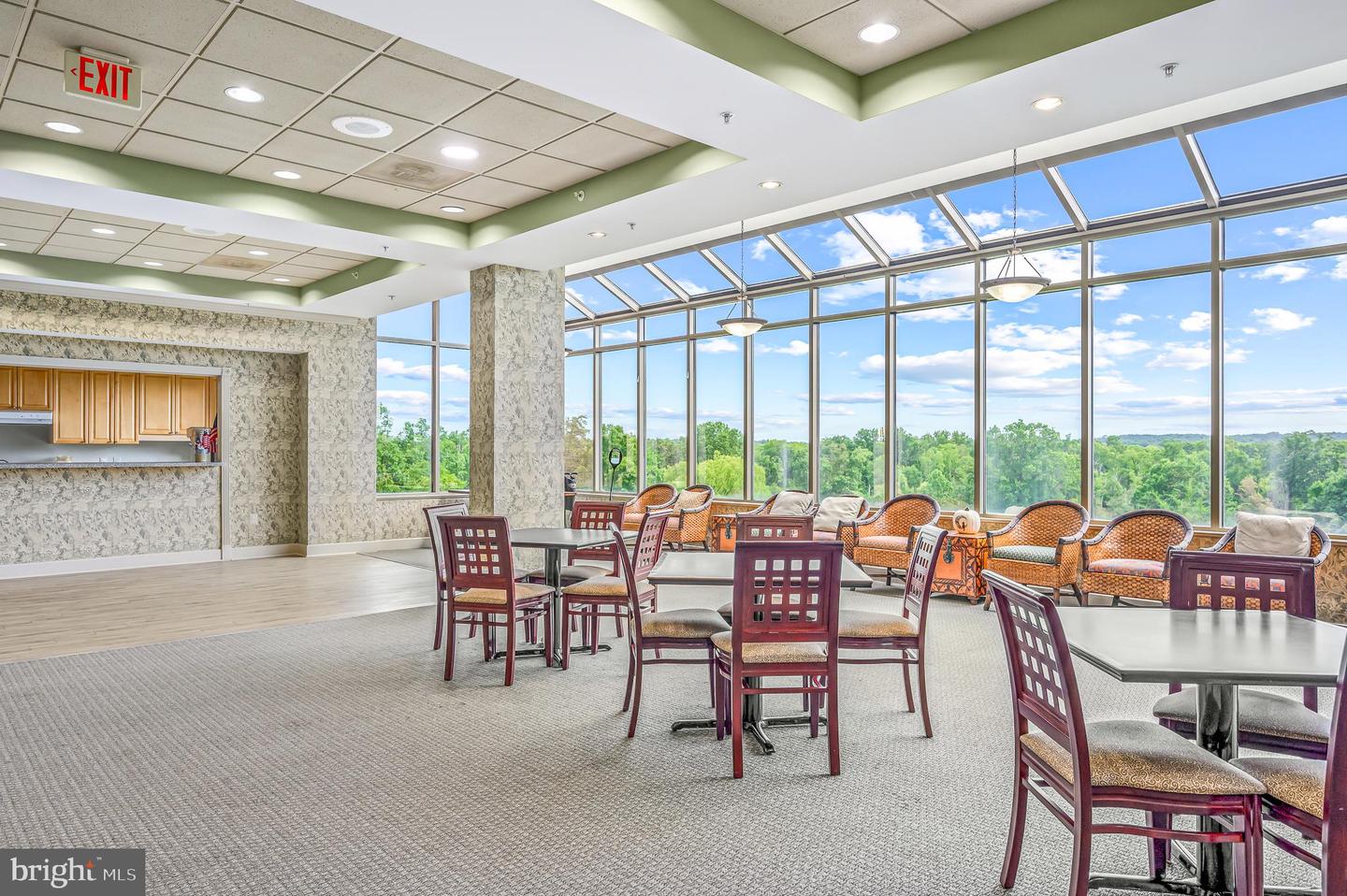 19370 MAGNOLIA GROVE SQ #109, LEESBURG, Virginia 20176, 2 Bedrooms Bedrooms, ,2 BathroomsBathrooms,Residential,For sale,19370 MAGNOLIA GROVE SQ #109,VALO2095586 MLS # VALO2095586