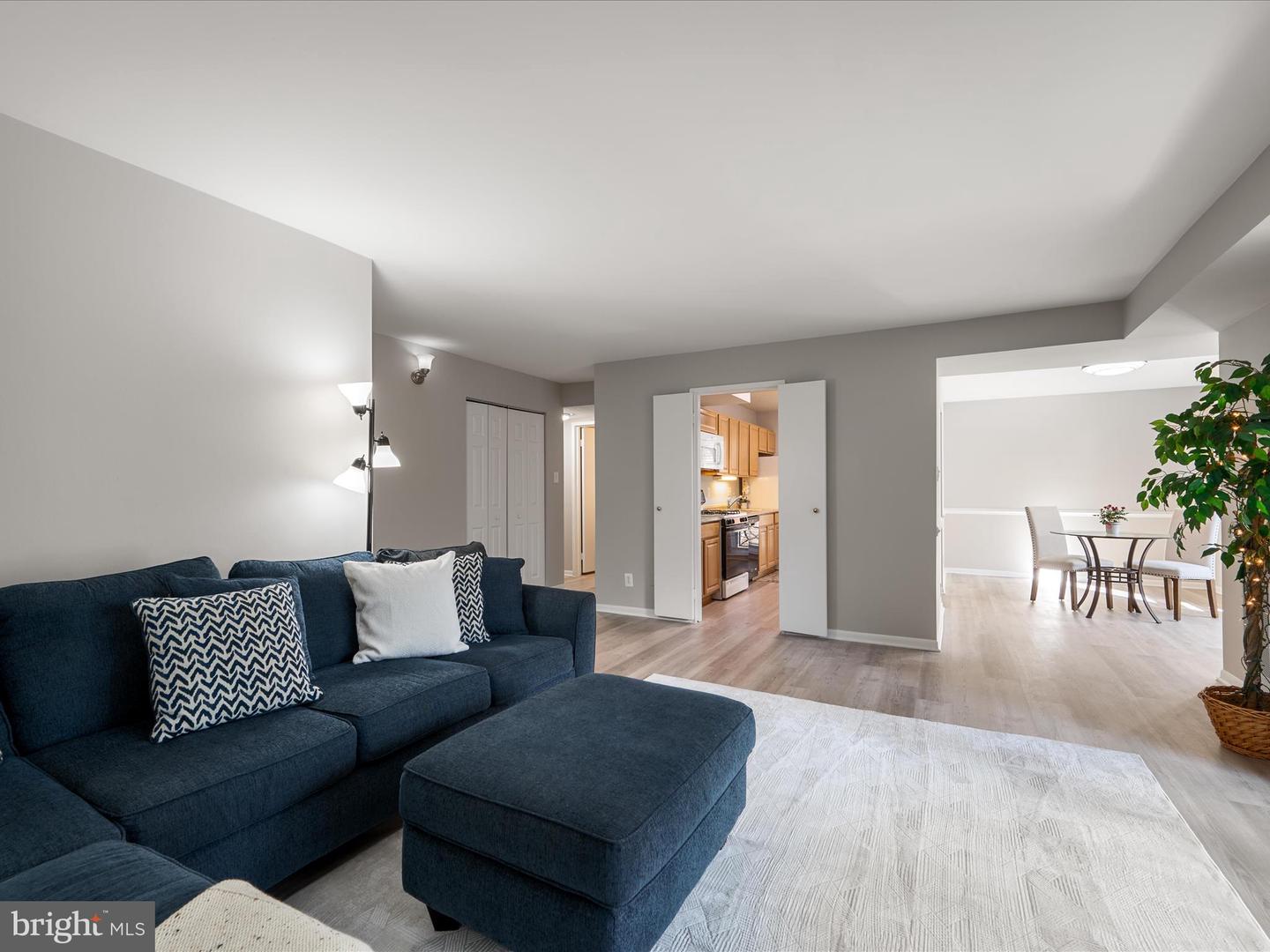 11839 SHIRE CT #11B, RESTON, Virginia 20191, 2 Bedrooms Bedrooms, ,1 BathroomBathrooms,Residential,For sale,11839 SHIRE CT #11B,VAFX2238718 MLS # VAFX2238718